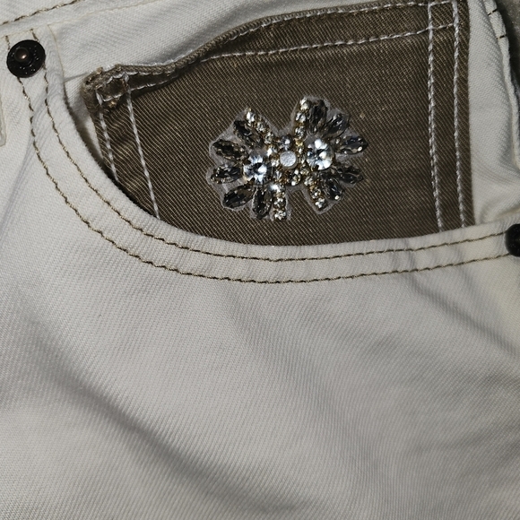 LEVI'S Movin On 70s High Rise White Flare Jeans in 31 - Picture 11 of 11